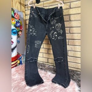 Levi’s cropped professionally Upcycled jeans size 32x28